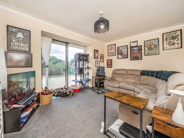 House for rent in Northwood, Greater London