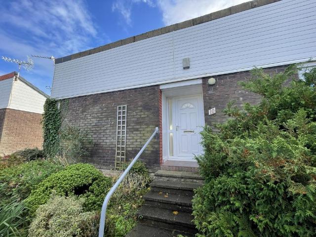 Bungalow for rent in Castlefields, Halton