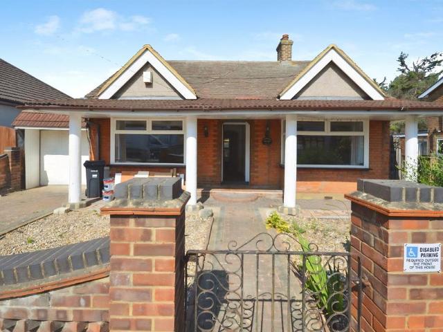 Bungalow for rent in Orchard Village, Greater London