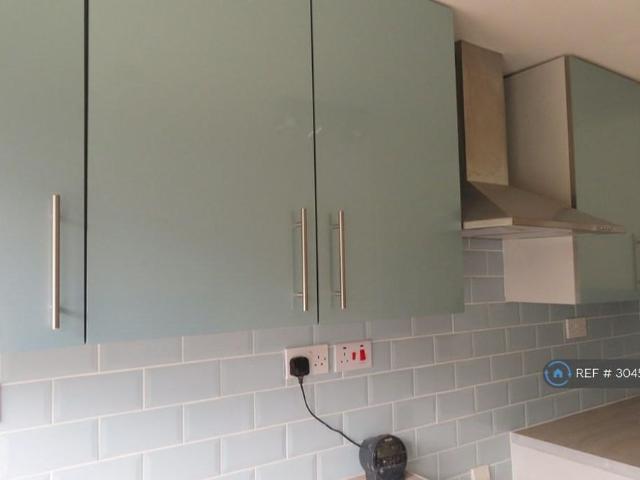House for rent in Maesycwmmer, Caerphilly