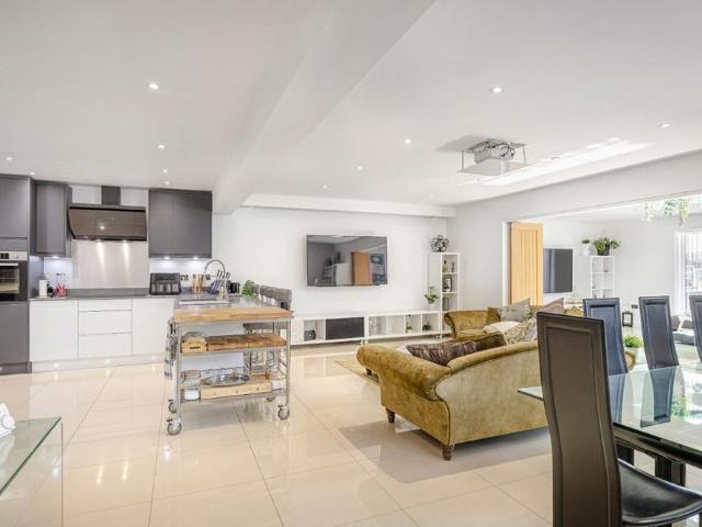 House for rent in Duton Hill, Essex