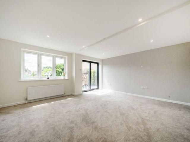 House for rent in Blackhills, Surrey