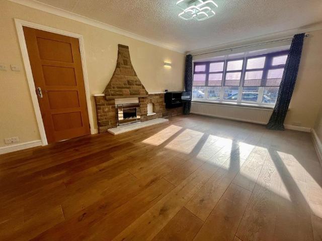 House for rent in Mastin Moor, Chesterfield