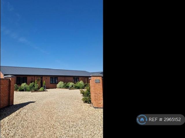 Bungalow for rent in Walcote, Alderminster