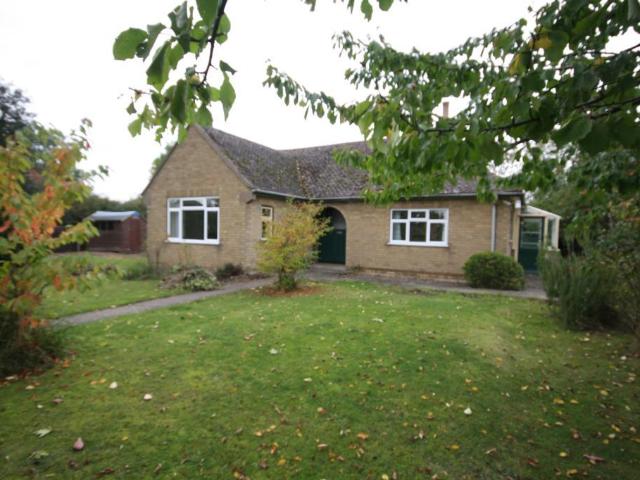 Bungalow for rent in Ashby De La Launde, Lincolnshire