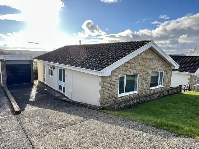 Bungalow for rent in Carmarthen, Wales
