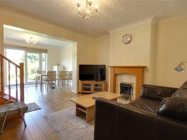 House for rent in Ripley Springs, Row Town