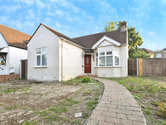 Apartment for rent in Gidea Park, Greater London
