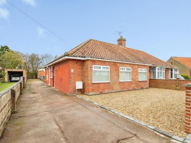 Bungalow for rent in Crostwick, Norfolk