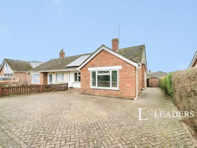 Bungalow for rent in Eastbridge, Suffolk