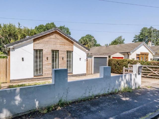 Bungalow for rent in Ashurst Bridge, Hampshire