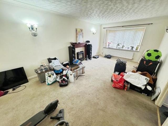 House for rent in Eaton Park, Hanley