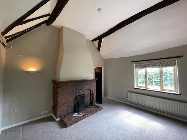 House for rent in Compton, Froggatt