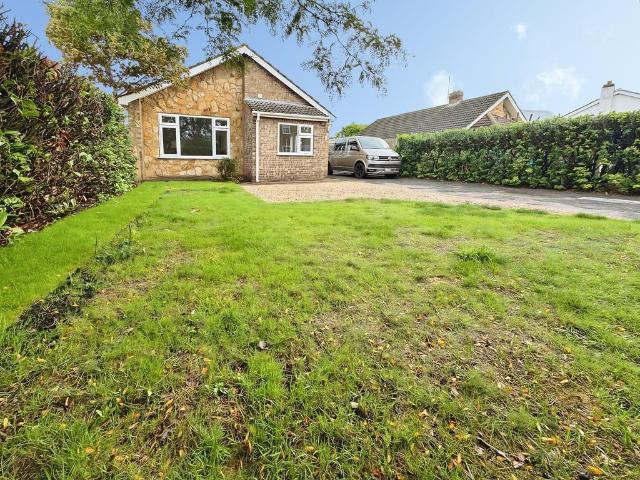 Bungalow for rent in Ingleby, Lincolnshire