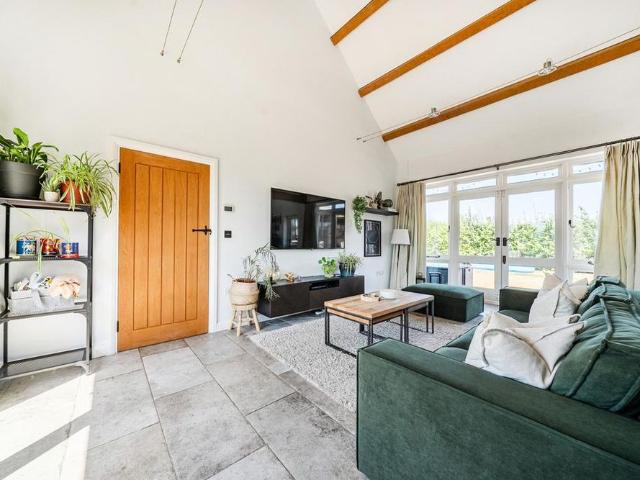 House for rent in Fawley Bottom, Fawley