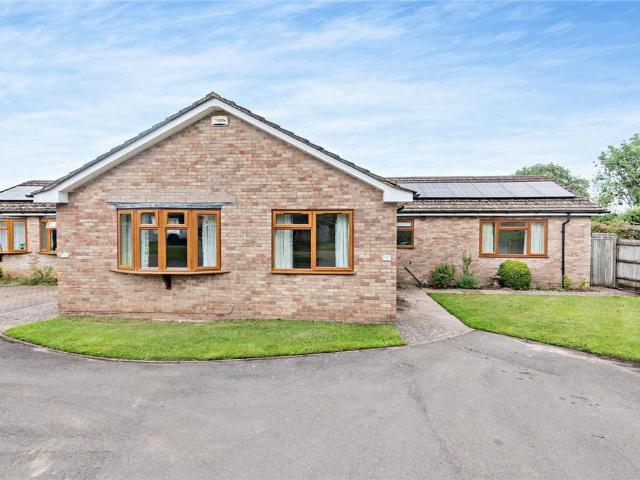 Bungalow for rent in Ball Hill, Basingstoke and Deane