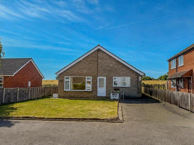 Bungalow for rent in Ingleby, Lincolnshire