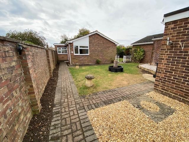 Bungalow for rent in Bedford