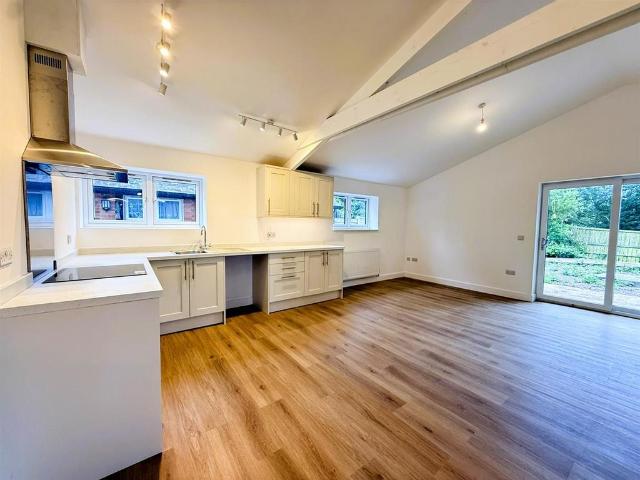 Bungalow for rent in Newton St Cyres, Devon