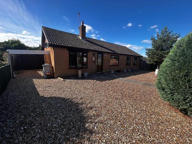 Bungalow for rent in Belleau, Lincolnshire