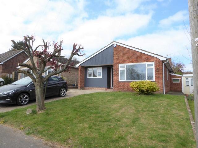 Bungalow for rent in The Butts, Kent