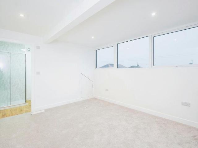 House for rent in Greystone Heath, Warrington