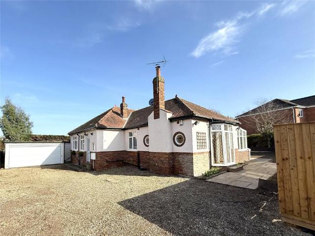 Bungalow for rent in Deighton Bar, Leeds
