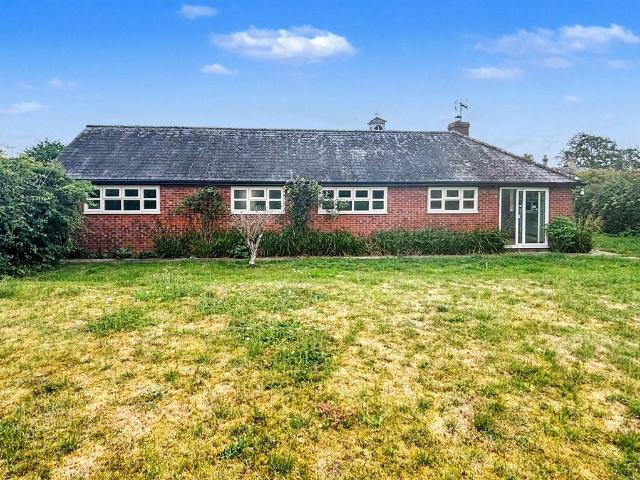 Bungalow for rent in Chedburgh, Suffolk
