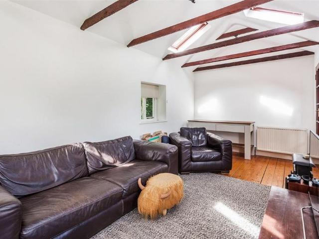 House for rent in Hillview, Surrey