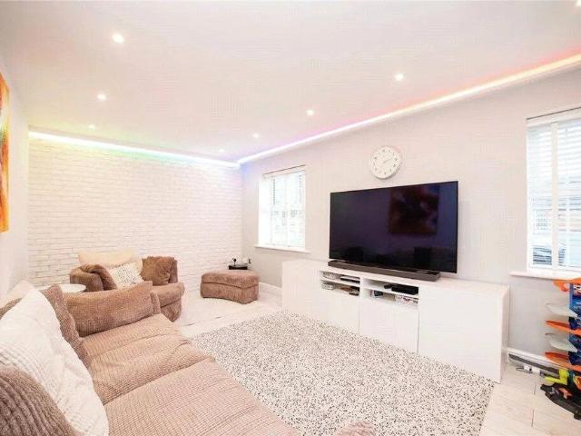 House for rent in Potters Corner, East Midlands