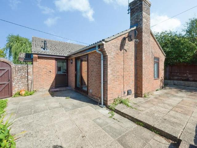 House for rent in Hedge End, Helford