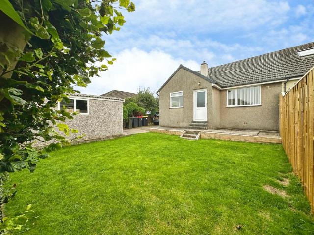 Bungalow for rent in Hest Bank, Bare