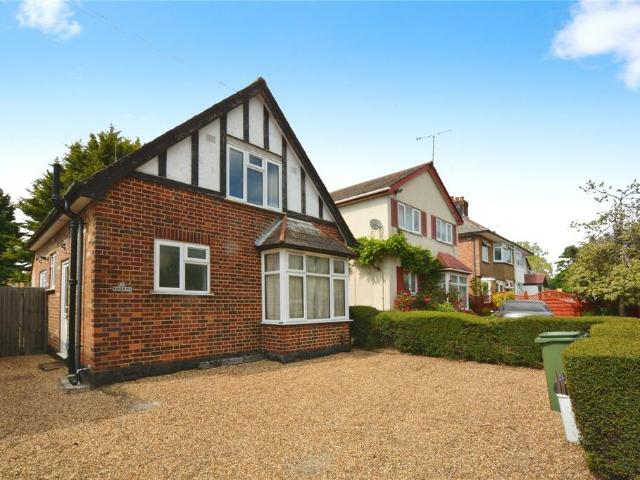 Bungalow for rent in Hillingdon, Hillingdon