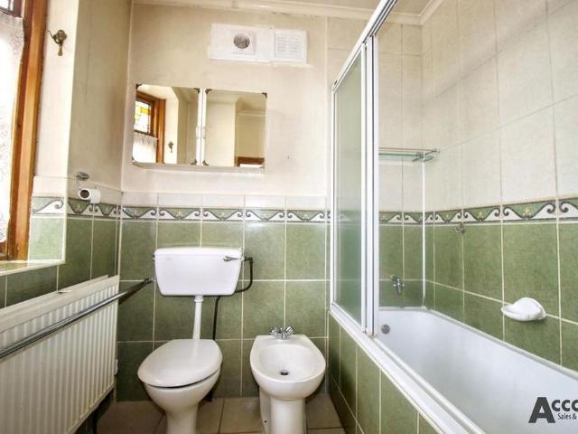 House for rent in Rush Green, Greater London