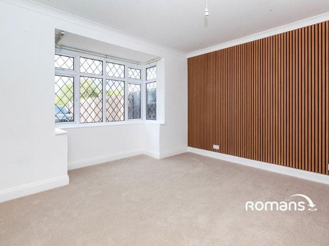 House for rent in Heol-las, Surrey