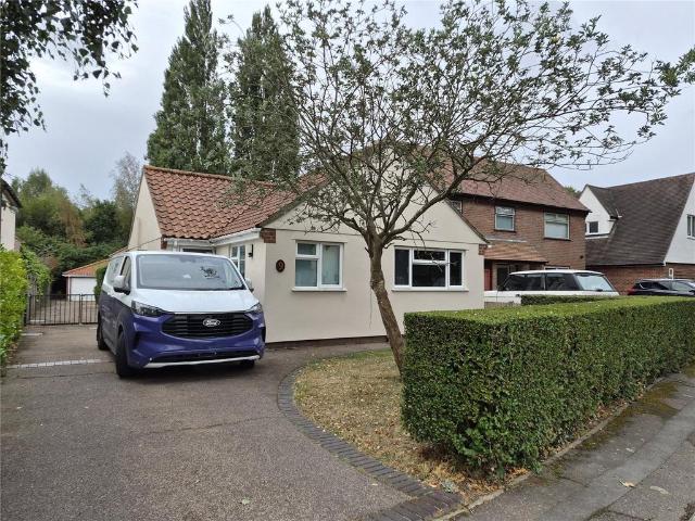 Bungalow for rent in Dedham Heath, Colchester