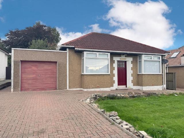 Bungalow for rent in Bearsden, Scotland