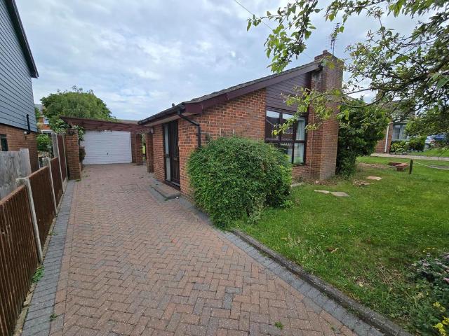 Bungalow for rent in Mariner's View, The Bridge