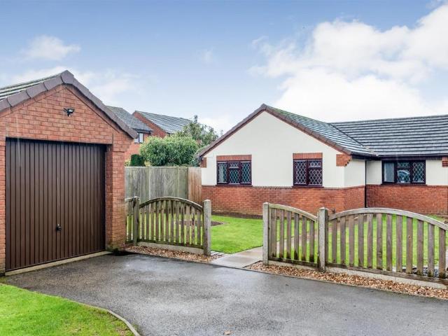 Bungalow for rent in Badsey, Wychavon