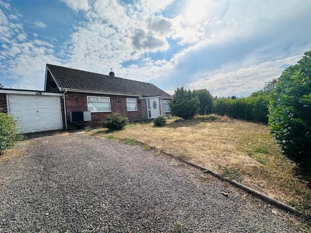 Bungalow for rent in Burgh St Peter, Norfolk