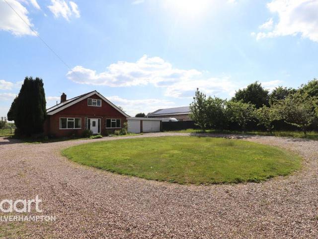Bungalow for rent in Wolverhampton, Penkridge