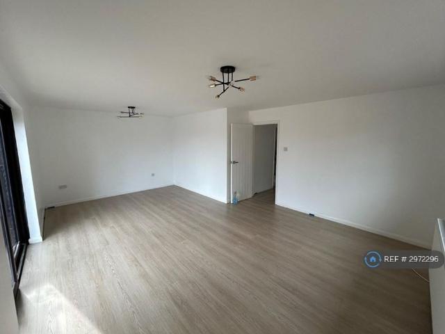 House for rent in Peacehaven, Iford