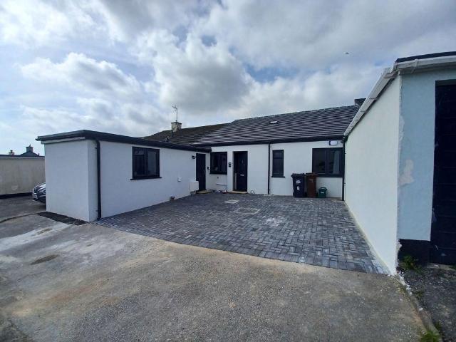 Bungalow for rent in St Stephen, Isle Of Man