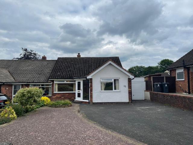 Bungalow for rent in Four Oaks, West Midlands