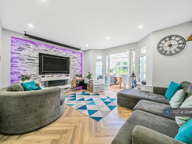 House for rent in Northwood, Greater London