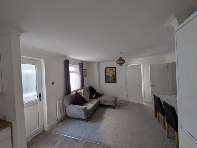 House for rent in Ladyhill, Newport