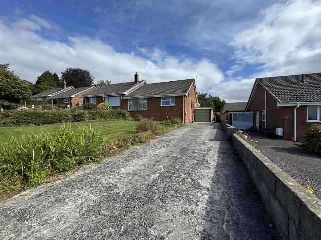 Bungalow for rent in South Molton, North Devon