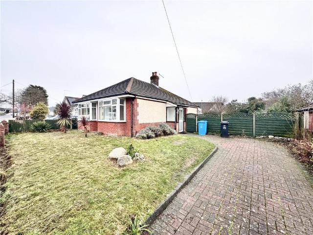 Bungalow for rent in Hamworthy, Poole