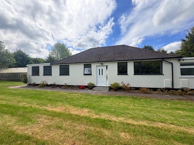 Bungalow for rent in Berkswell, Isle Of Man