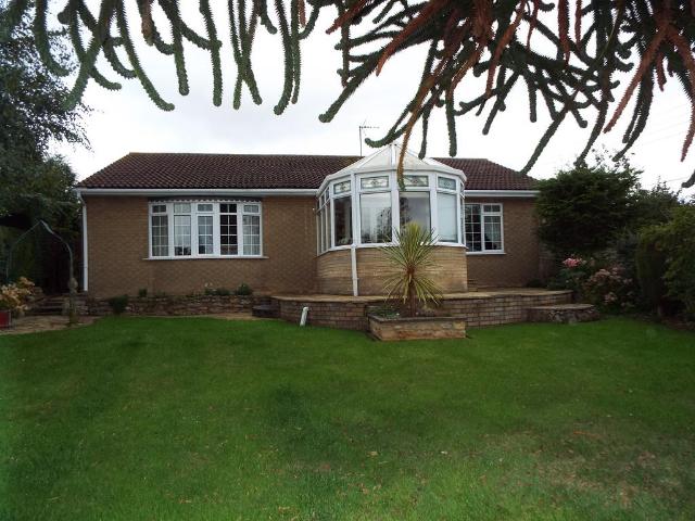 Bungalow for rent in Ashby De La Launde, Lincolnshire